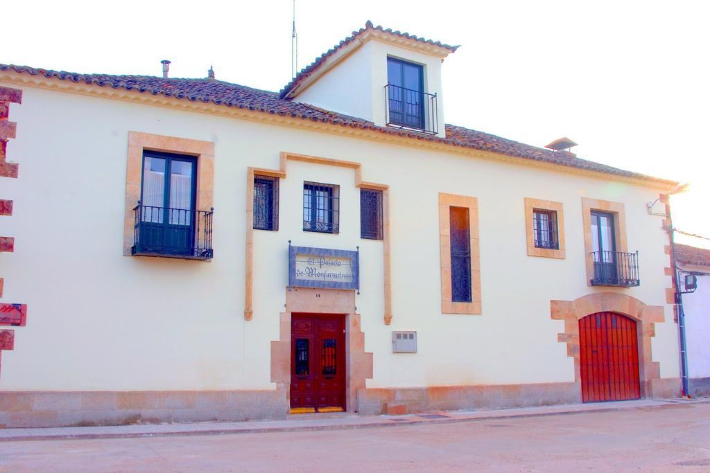 Palacio De Monfarracinos Бенавенте Стая снимка